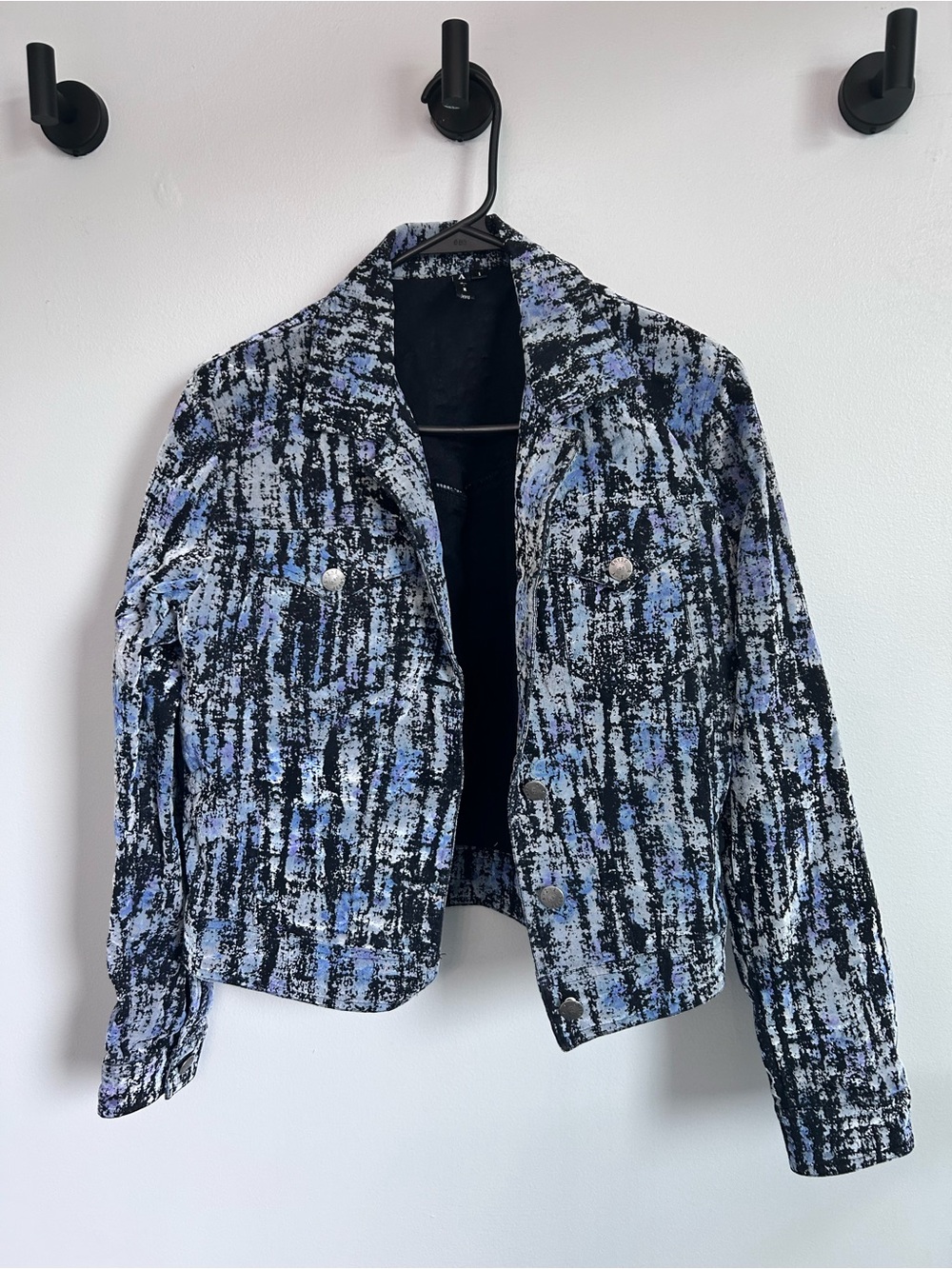 Women's Blue & Black Patterned Jean Jacket